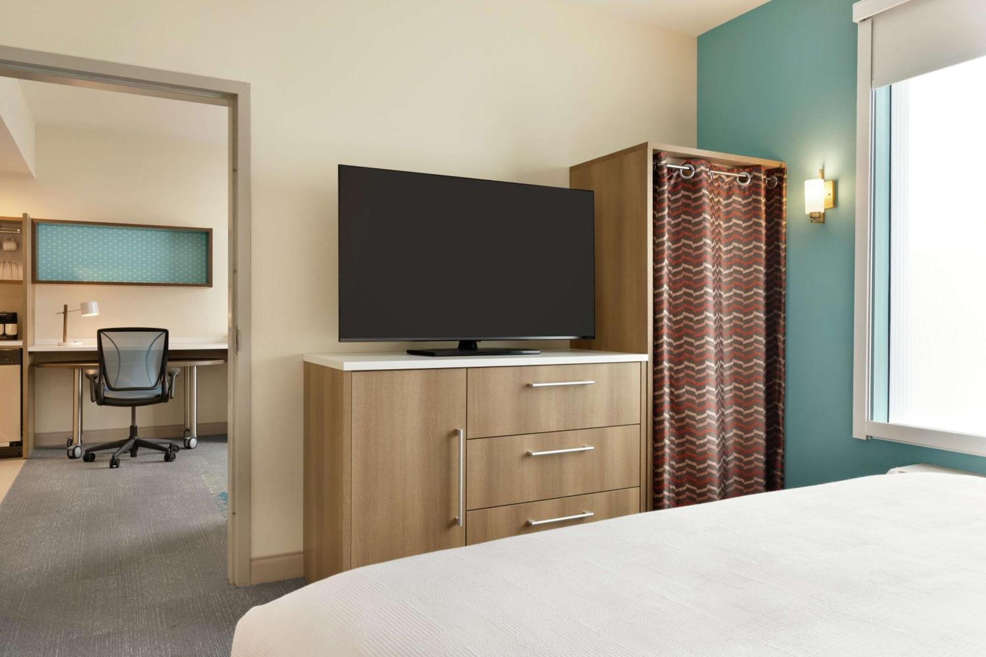 Home2 By Hilton New Brunswick, Nj Hotel New Brunswick